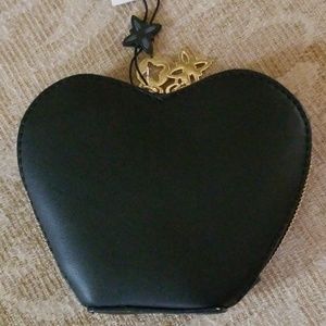 BCBGeneration KENNEDY WRISTLET  NWT